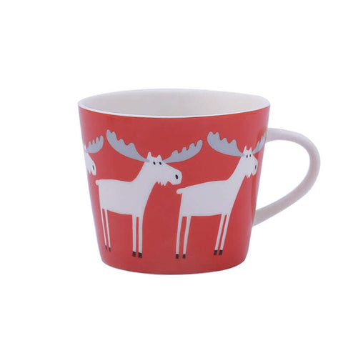 Red ceramic mug with white moose pattern, perfect for a Nordic-style coffee experience.